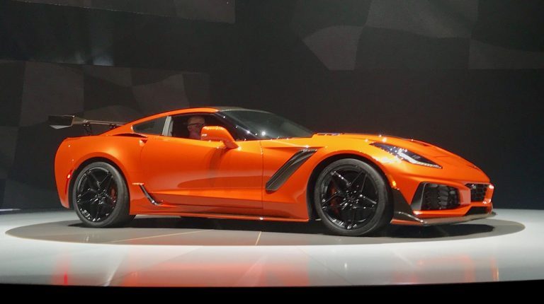 2021 Chevrolet Corvette Stingray Redesign