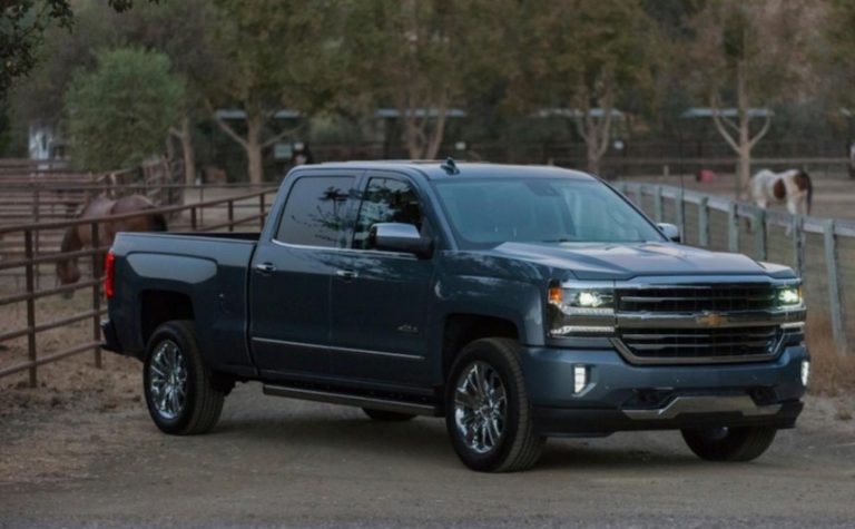 2020 Chevrolet Silverado 1500 RST Interior