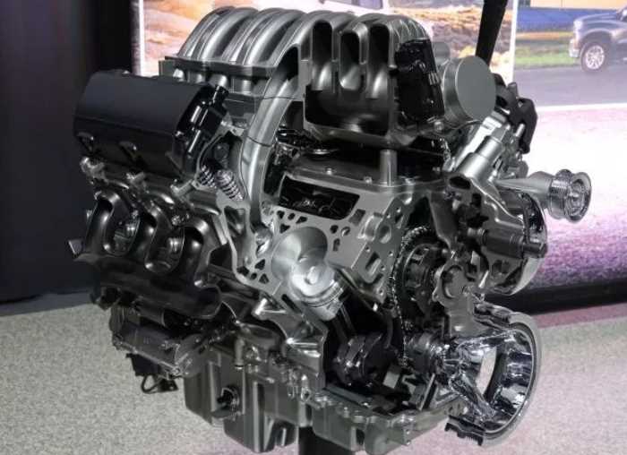 New 2022 Chevrolet Silverado 3500HD Engine
