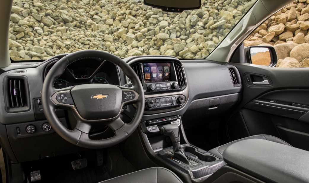 2023 Chevrolet Colorado ZR2 Towing Capacity Interior