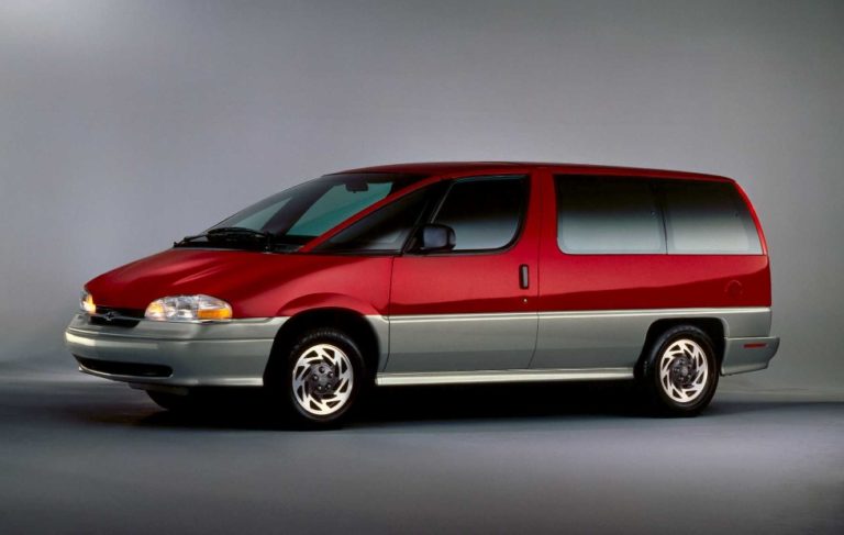 New 2024 Chevy Lumina APV Exterior