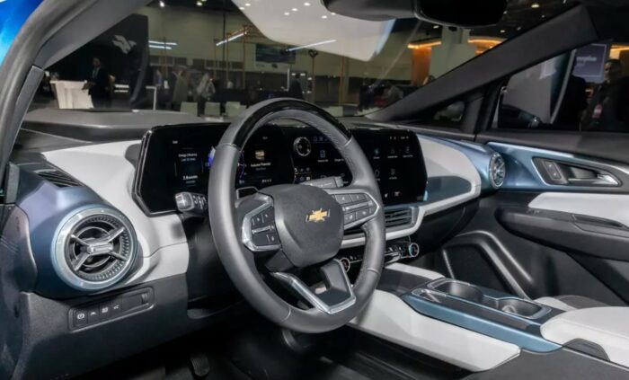 2024 Chevy Equinox EV Interior