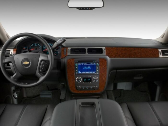 2024 Chevy Avalanche Interior